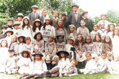 Hermitage Children Celebrating end of World War 1